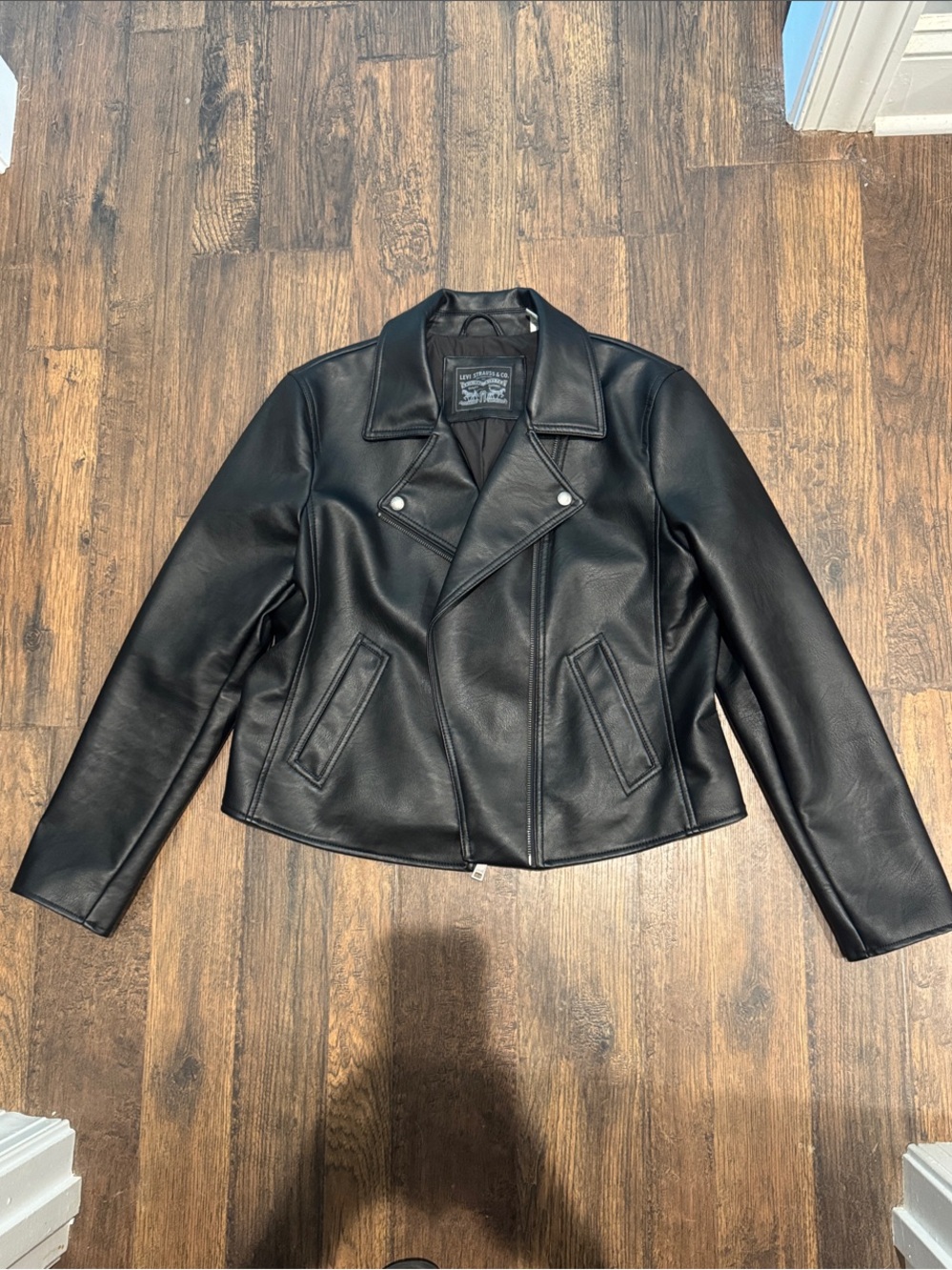Levi Strauss Women's Black Leather Moto Jacket - Sleek Biker Style